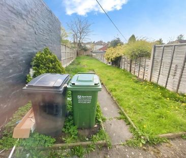 2 bedroom semi-detached house to rent - Photo 3