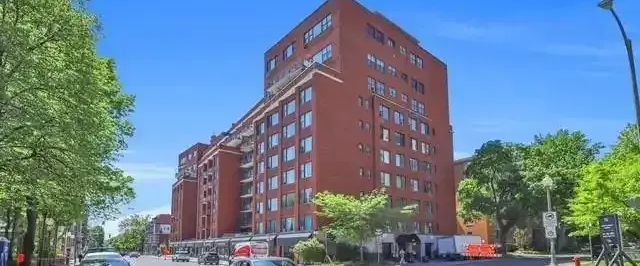 Westmount Place | 200 Kensingon, Westmount - Photo 1