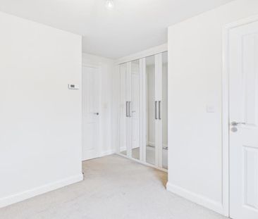 Davies Close, Yate, Brisitol - Photo 3