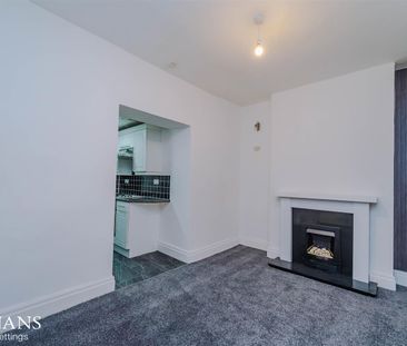 Wordsworth Street, Burnley - Photo 5