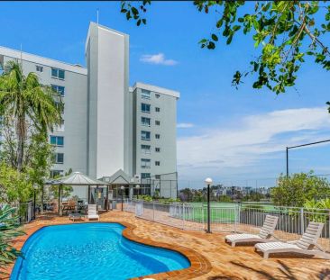 “Stunning River View Apartment with Dual Ensuites, Two Car Spaces, ... - Photo 1