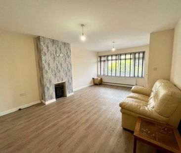 3 bedroom semi-detached house to rent - Photo 3