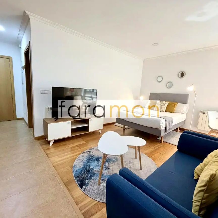 Estudio de alquiler en Rúa Do Brasil, Plaza España - Corte Inglés - Photo 1