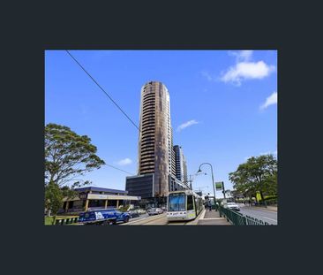 Fully Furnished 1-Bedroom Apartment – High-Level Living in the Hear... - Photo 5