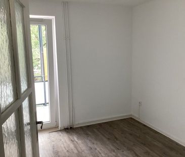 FÜR SIE RENOVIERT! Helles Zuhause mit Balkon für 2 zum Wohlfühlen . - Photo 1