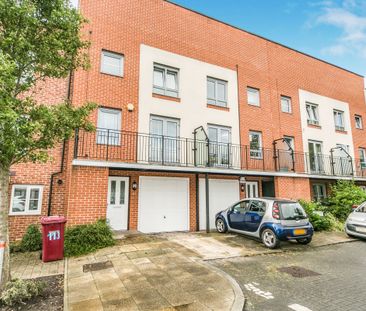 3 bedroom townhouse to rent - Photo 6