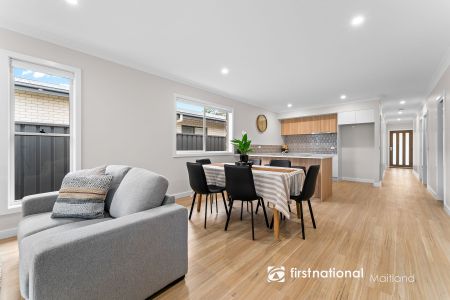 Brand New 3-Bedroom Semi-Detached Residence! - Photo 2