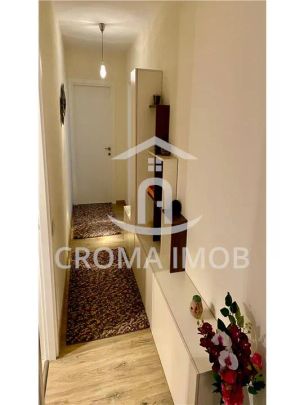 CromaImob Inchiriere apartament 3 camere, de lux, zona Domnisori - Photo 1