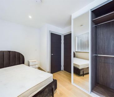 Studio to rent - Photo 2