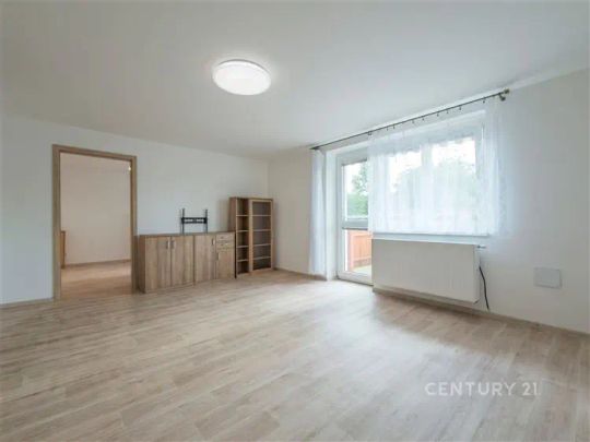 Pronájem bytu 2+1, Hranice, ul.Vrchlického. - Photo 1