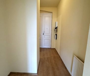 Provisionsfrei: Sonniger 42m² Altbau mit Einbauküche am Augarten - ... - Photo 3