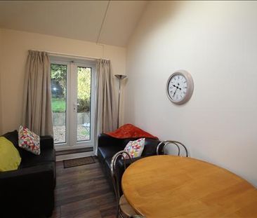1 bedroom house of multiple occupation to rent - Photo 2