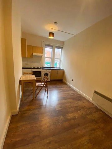 Studio to rent - Photo 3