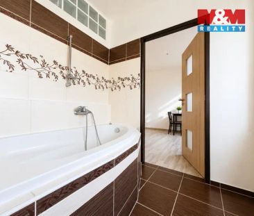 Pronájem bytu 1+kk, 28 m - Fotografie 6