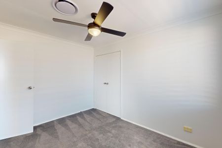 39 Murphy Circuit, Ashtonfield NSW 2323 - Photo 4