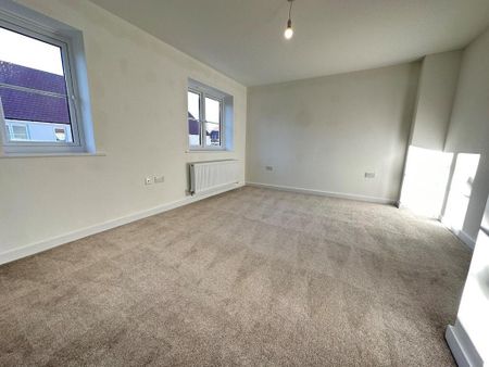 3 bedroom detached house to rent - Photo 3