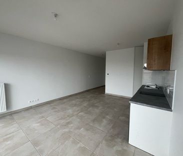 Location Appartement 1 pièce 31m² CENON 33150 - Photo 2