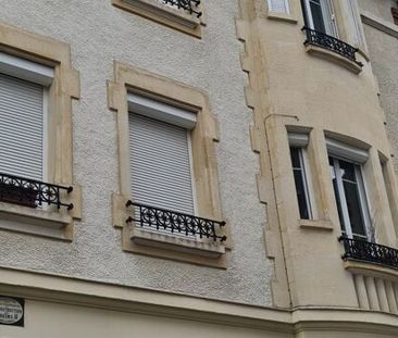 Appartement 3 pièces 35m2 REIMS 596 euros - Photo 3