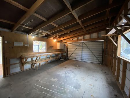 Frankton Road gem - Stunning views - Photo 3