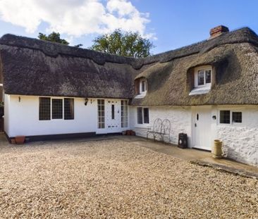 The Thatch, Station Road, South Willingham - Photo 3