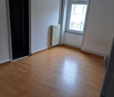 Appartement À Louer 2 Pièces , 28 M² - Photo 2