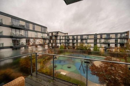 Altius Court, Highams, E4 - Photo 4