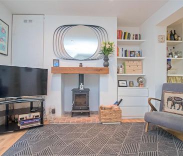 2 bedroom maisonette to rent - Photo 4