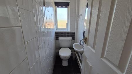 2 bedroom house to rent - Photo 4