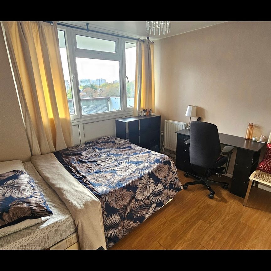 Room in a Shared Flat, Park Road North, W3 - Photo 1