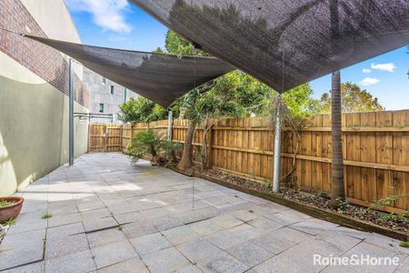 11 Wellington Parade, Williamstown, VIC 3016 - Photo 2