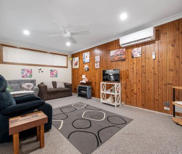 Comfortable Family Living in a Quiet Leumeah Pocket - Photo 1