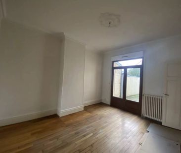 Location Maison 7 pièces 169 m2 à Saint-Quentin - Photo 4