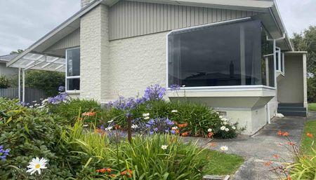 Hargest Family Home - Photo 3