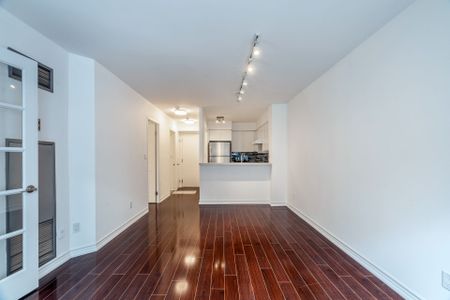 For Lease - 7 Carlton Street Unit# 714, Toronto, Ontario - Photo 3