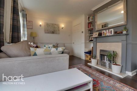 3 bedroom semi-detached house to rent - Photo 2