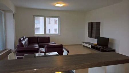 Luxusní velkometrážní byt 3+kk s terasou - Fotografie 2