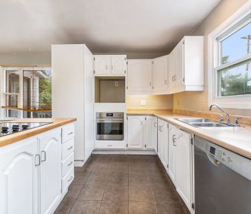 For Lease - 426 Blake Boulevard Unit# 1, Vanier and Kingsview Park,... - Photo 5