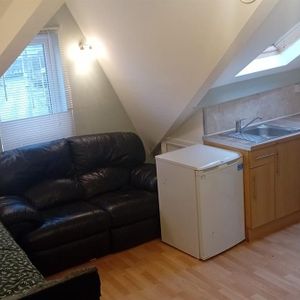 Dewsbury Road, Leeds - Photo 3