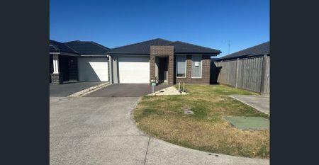 Modern Family Living in Prime Clyde North Location - Photo 5