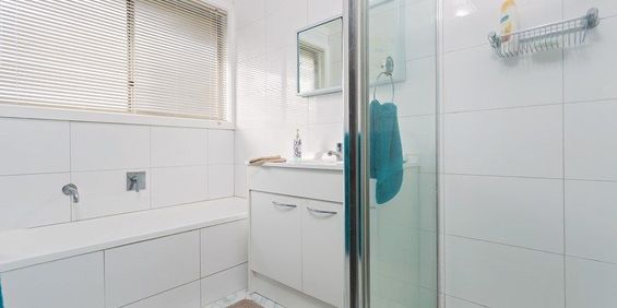 Impressive Family Home Loaded with Comforts in Central Werribee! - Photo 3