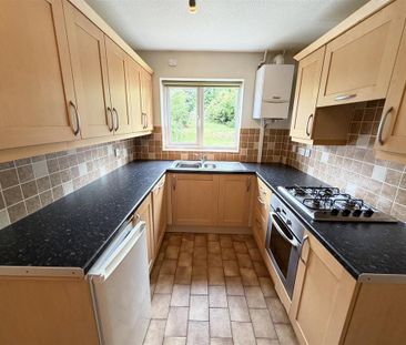 3 bedroom detached house to rent - Photo 5