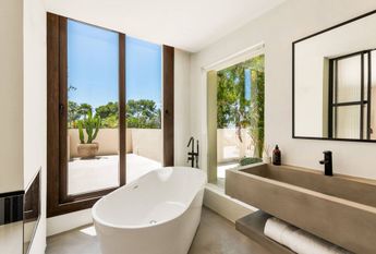 5 bedroom luxury Villa for rent in Los Monteros, Spain