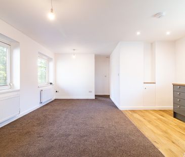 Six Acres, Quinton, Birmingham - Photo 1
