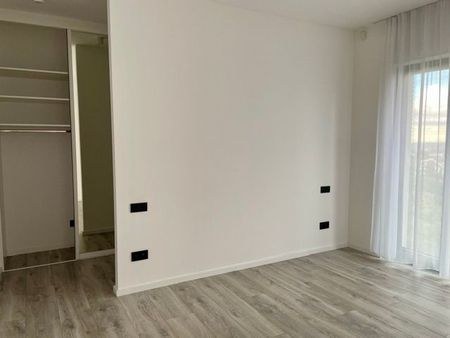 BA I. Na prenájom 4 izbový nadštandartný byt na Palisádach na Javorinskej ulici - Photo 3