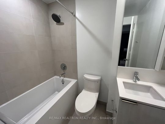 For Lease - 1000 Portage Parkway Unit# 5005, Vaughan, Ontario - Photo 1