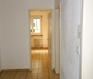 Hübsche Single-Wohnung mit Gartensitzplatz - Photo 6