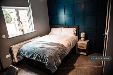 1 bedroom in a house share to rent - Photo 3