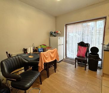 Walton Road, Woking, Surrey, GU21 - Photo 5