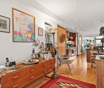 3 bedroom flat to rent - Photo 1 | Rentumo