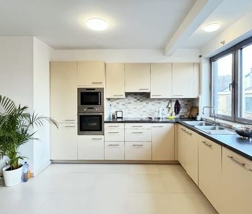 Appartement te huur - Photo 1